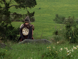 extant_XenaWarriorPrincess_2x16-ForHimtheBellTolls_03668