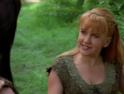 extant_XenaWarriorPrincess_2x16-ForHimtheBellTolls_03682
