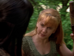extant_XenaWarriorPrincess_2x16-ForHimtheBellTolls_03683
