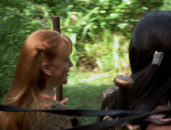 extant_XenaWarriorPrincess_2x16-ForHimtheBellTolls_03686