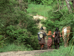 extant_XenaWarriorPrincess_2x16-ForHimtheBellTolls_03706