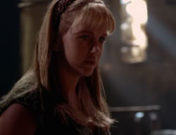 extant_XenaWarriorPrincess_3x01-TheFuries_01909