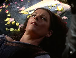 extant_XenaWarriorPrincess_3x01-TheFuries_02827