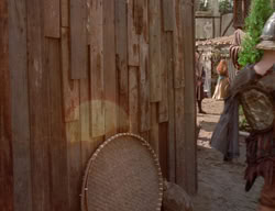 extant_XenaWarriorPrincess_3x02-BeenThereDoneThat_00976