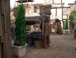 extant_XenaWarriorPrincess_3x02-BeenThereDoneThat_01870