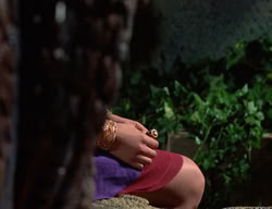 extant_XenaWarriorPrincess_3x02-BeenThereDoneThat_02965