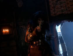 extant_XenaWarriorPrincess_3x06-TheDebt_1806