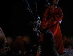 extant_XenaWarriorPrincess_3x06-TheDebt_1928
