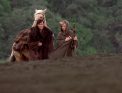 extant_XenaWarriorPrincess_3x06-TheDebt_1978