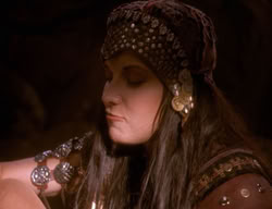 extant_XenaWarriorPrincess_3x07-TheDebtII_0370