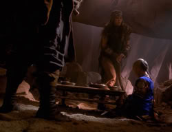 extant_XenaWarriorPrincess_3x07-TheDebtII_0387