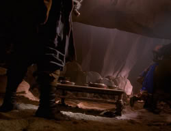 extant_XenaWarriorPrincess_3x07-TheDebtII_0393