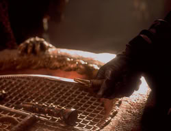 extant_XenaWarriorPrincess_3x07-TheDebtII_0682