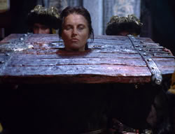 extant_XenaWarriorPrincess_3x07-TheDebtII_2854