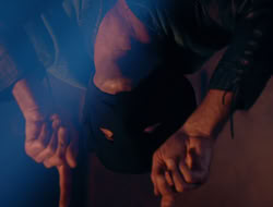 extant_XWP_3x08-TheKingOfAssassins_000224