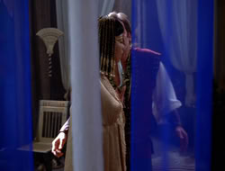 extant_XWP_3x08-TheKingOfAssassins_001545