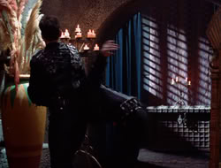 extant_XWP_3x08-TheKingOfAssassins_002387
