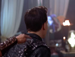 extant_XWP_3x08-TheKingOfAssassins_003320