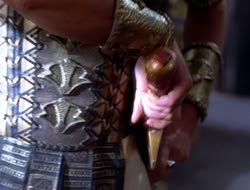 extant_XWP_3x08-TheKingOfAssassins_003405