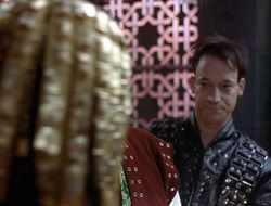 extant_XWP_3x08-TheKingOfAssassins_003646