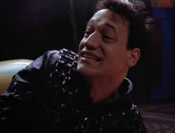 extant_XWP_3x08-TheKingOfAssassins_003807