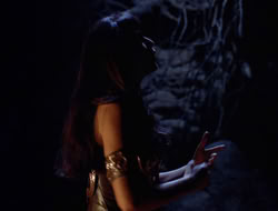 extant_XWP_3x09-WarriorPriestessTramp_001039