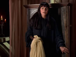 extant_XWP_3x09-WarriorPriestessTramp_001493