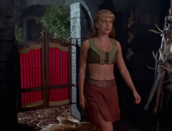 extant_XWP_3x09-WarriorPriestessTramp_002511