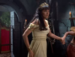 extant_XWP_3x09-WarriorPriestessTramp_002608