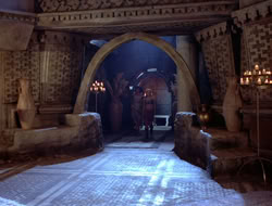 extant_XWP_3x09-WarriorPriestessTramp_003272