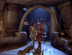 extant_XWP_3x09-WarriorPriestessTramp_003275