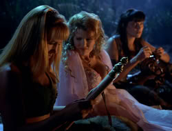 extant_XenaWarriorPrincess_3x10-TheQuillIsMightier_00178