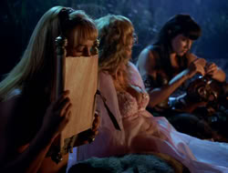 extant_XenaWarriorPrincess_3x10-TheQuillIsMightier_00180