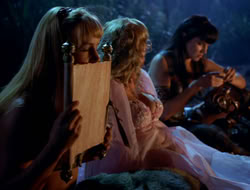 extant_XenaWarriorPrincess_3x10-TheQuillIsMightier_00181