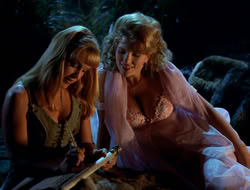 extant_XenaWarriorPrincess_3x10-TheQuillIsMightier_00276