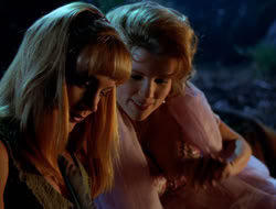 extant_XenaWarriorPrincess_3x10-TheQuillIsMightier_00310