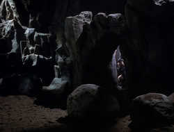 extant_XenaWarriorPrincess_3x10-TheQuillIsMightier_02677