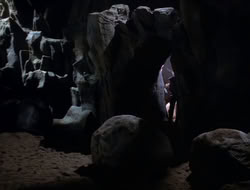 extant_XenaWarriorPrincess_3x10-TheQuillIsMightier_02679