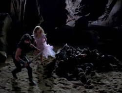 extant_XenaWarriorPrincess_3x10-TheQuillIsMightier_02760