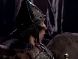 extant_XenaWarriorPrincess_3x10-TheQuillIsMightier_02810