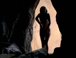 extant_XenaWarriorPrincess_3x10-TheQuillIsMightier_02834