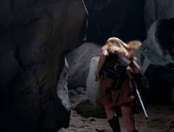 extant_XenaWarriorPrincess_3x10-TheQuillIsMightier_02885