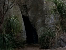 extant_XenaWarriorPrincess_3x10-TheQuillIsMightier_02924