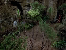 extant_XenaWarriorPrincess_3x10-TheQuillIsMightier_02937