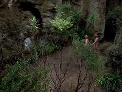 extant_XenaWarriorPrincess_3x10-TheQuillIsMightier_02940