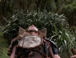 extant_XenaWarriorPrincess_3x10-TheQuillIsMightier_03239