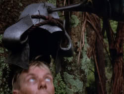 extant_XenaWarriorPrincess_3x10-TheQuillIsMightier_03442