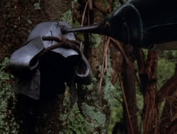 extant_XenaWarriorPrincess_3x10-TheQuillIsMightier_03443