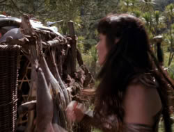 extant_XenaWarriorPrincess_3x10-TheQuillIsMightier_03466