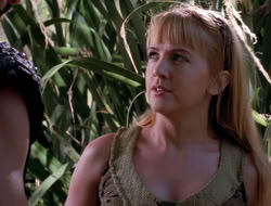 extant_XenaWarriorPrincess_3x10-TheQuillIsMightier_03650
